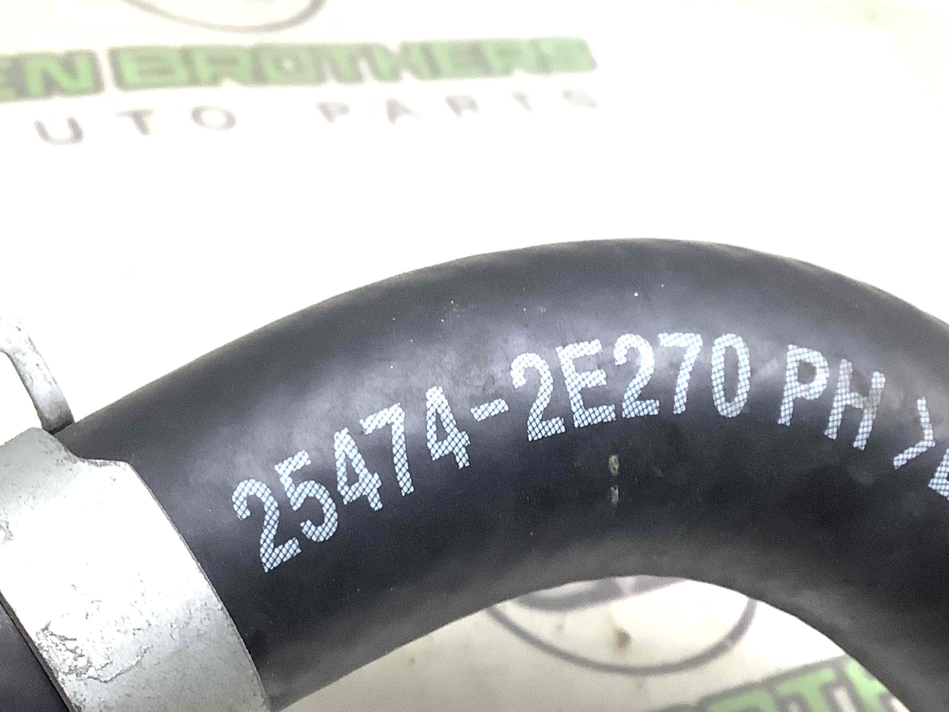 Патрубок трубопровід, шланг