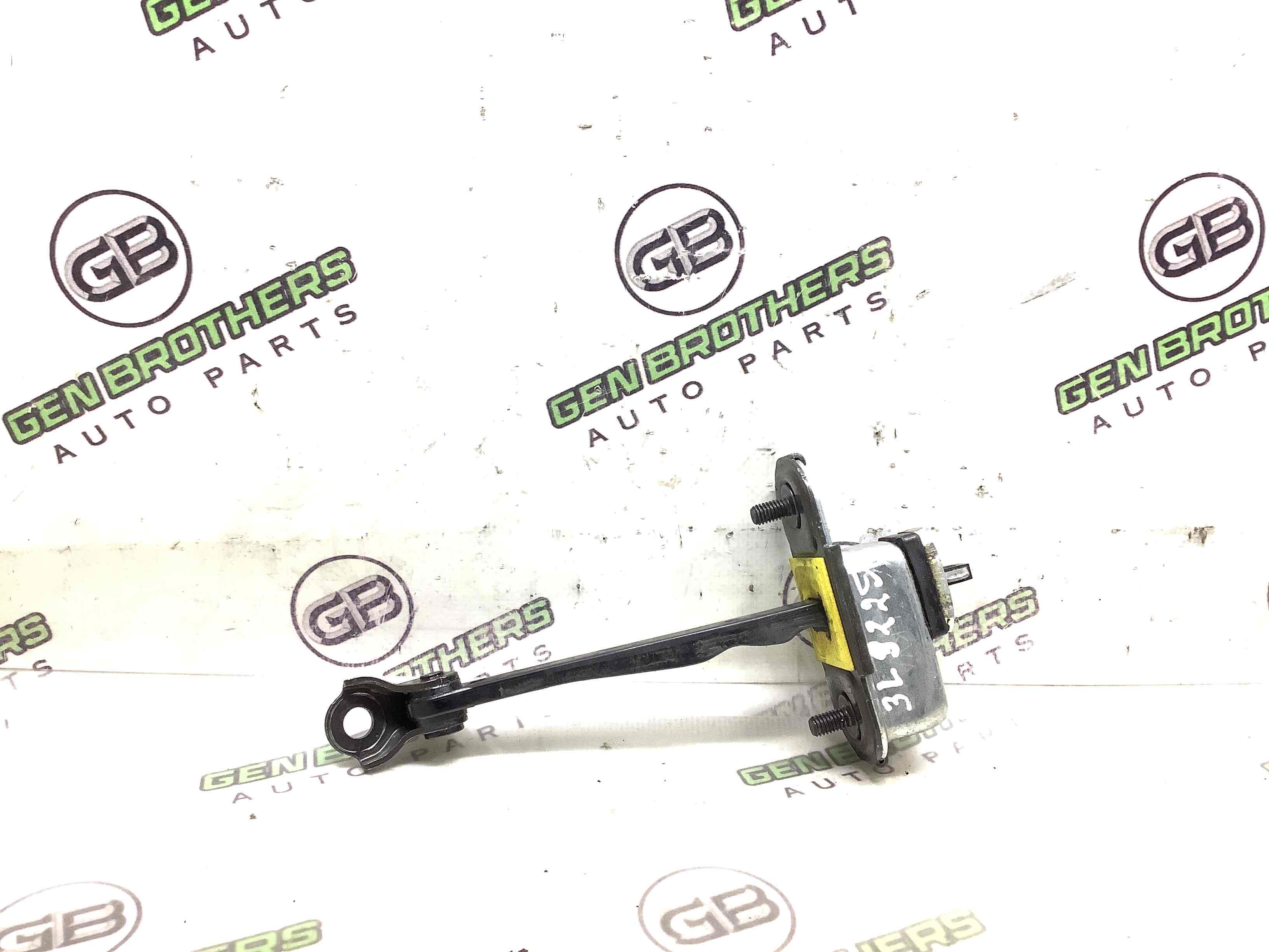 Обмежувач відчинення дверей