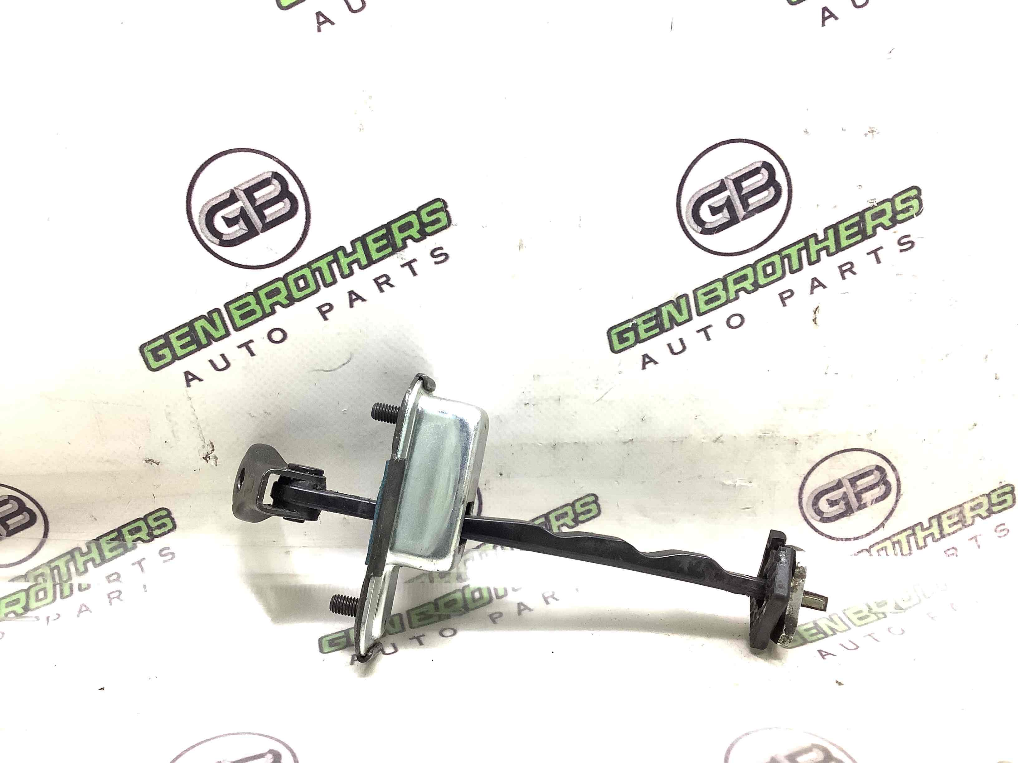 Обмежувач відчинення дверей