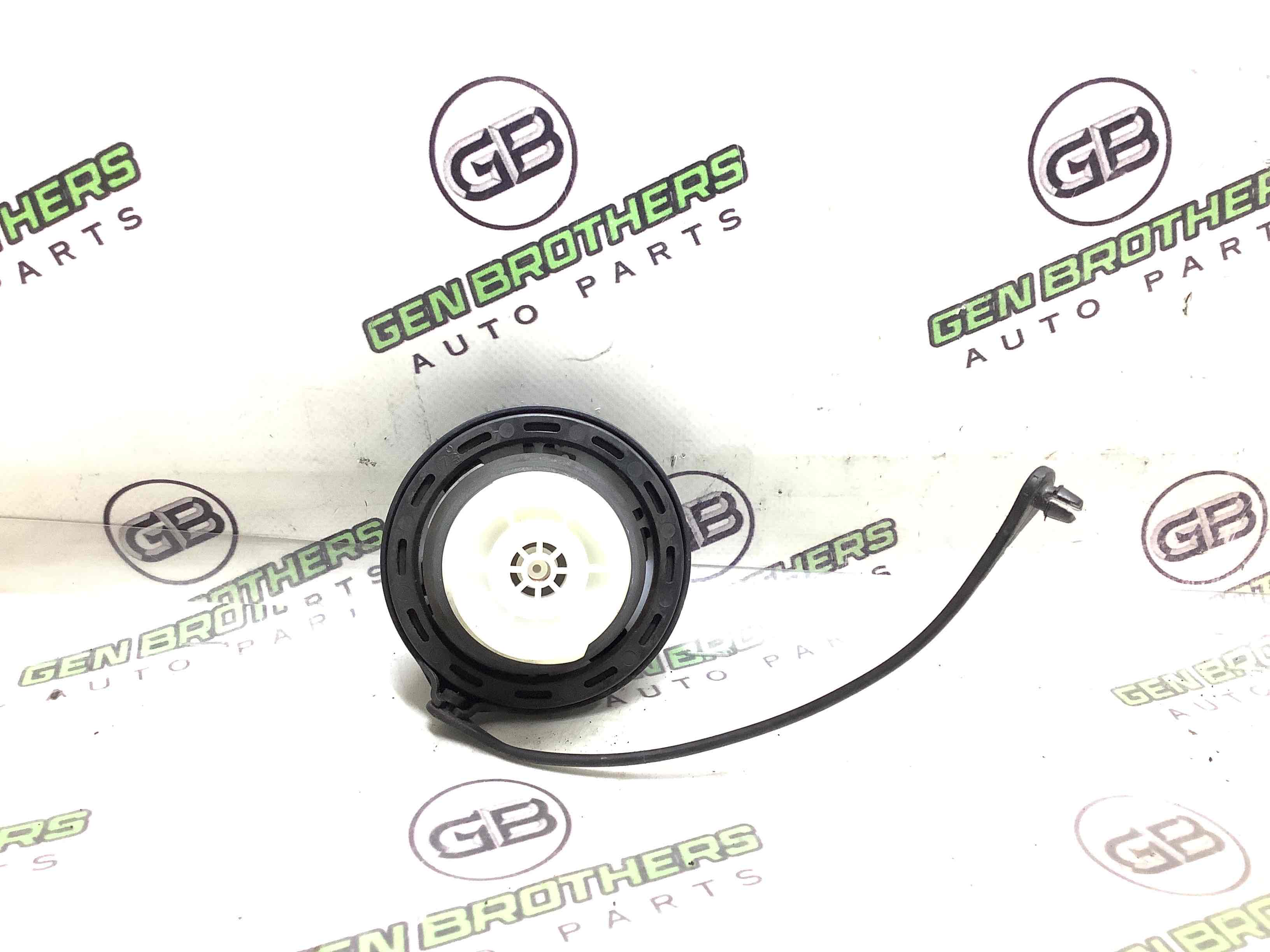 Корок бака, кришка заливної горловини, дотяжка