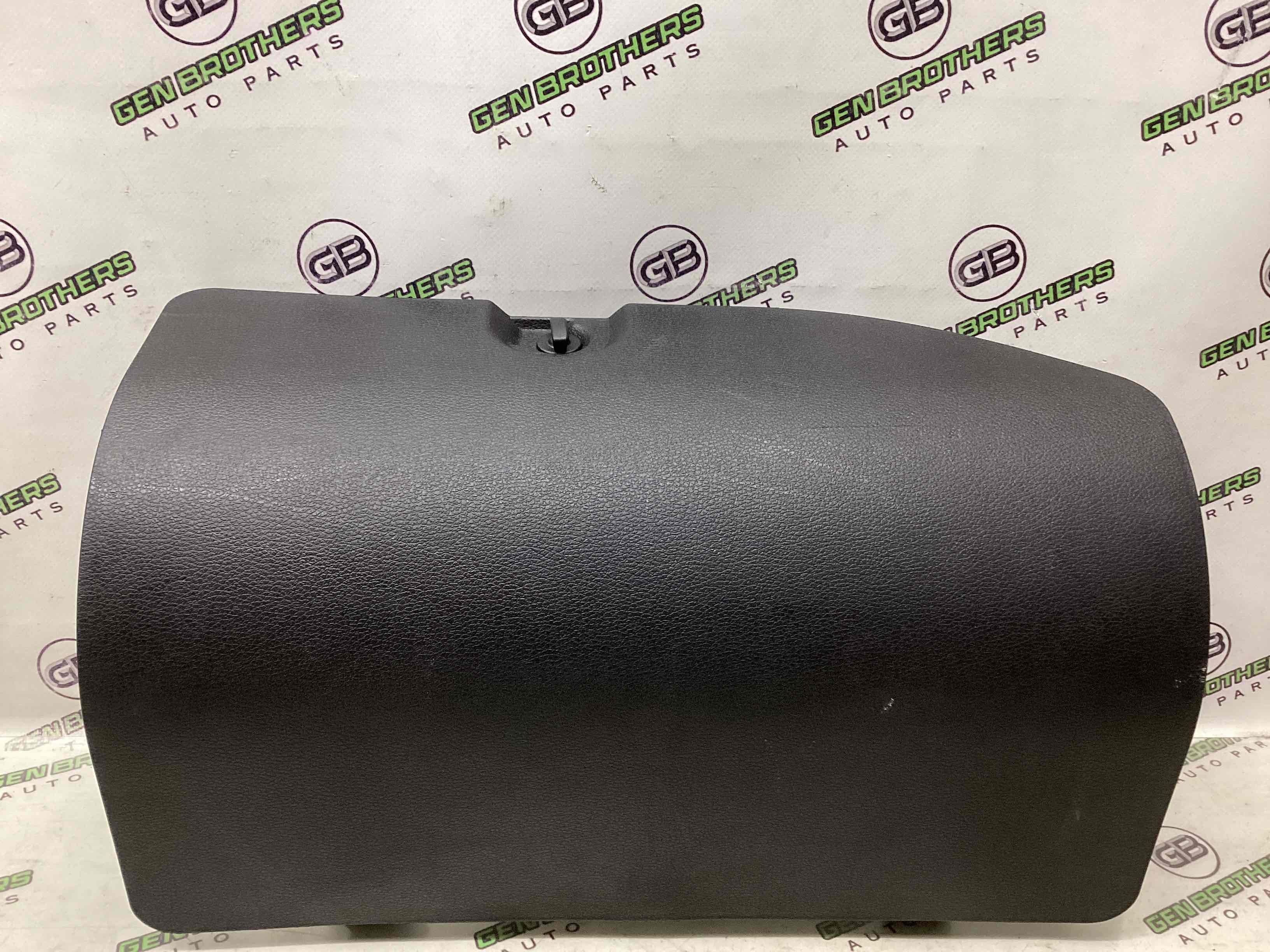 Полиця акумулятора, кришка, кріплення майданчик АКБ