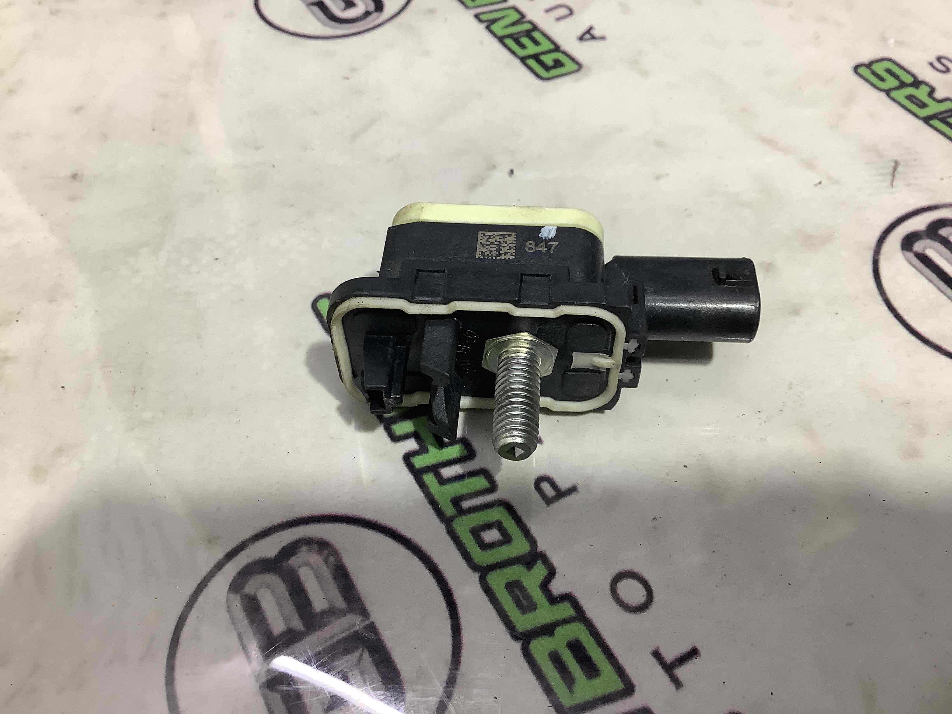 Датчик удару Airbag бічний