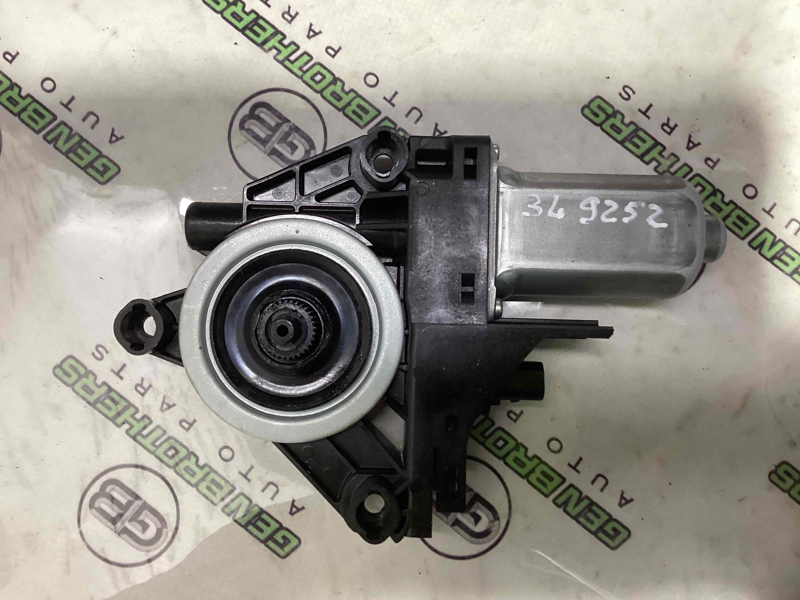 Моторчик склопідйомника