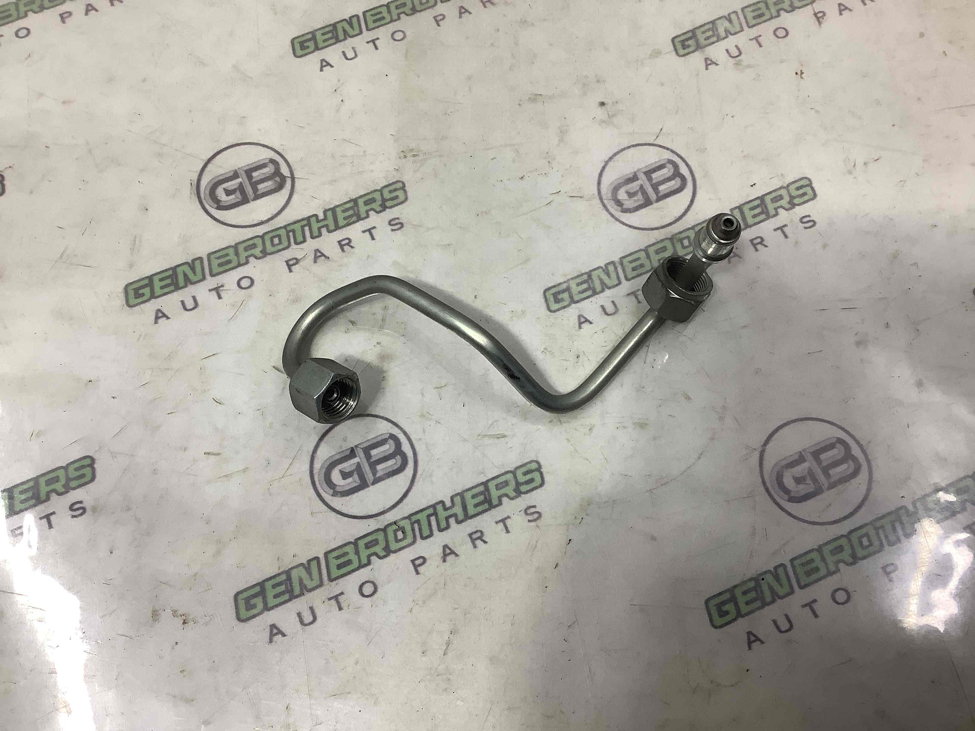 Трубка паливна