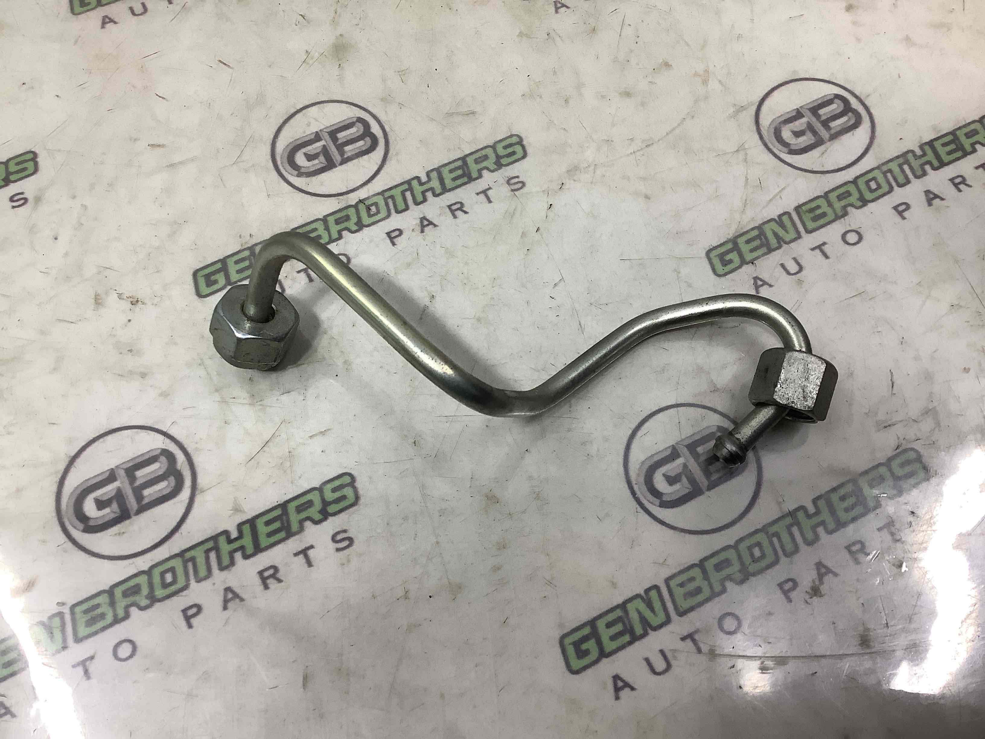 Трубка паливна