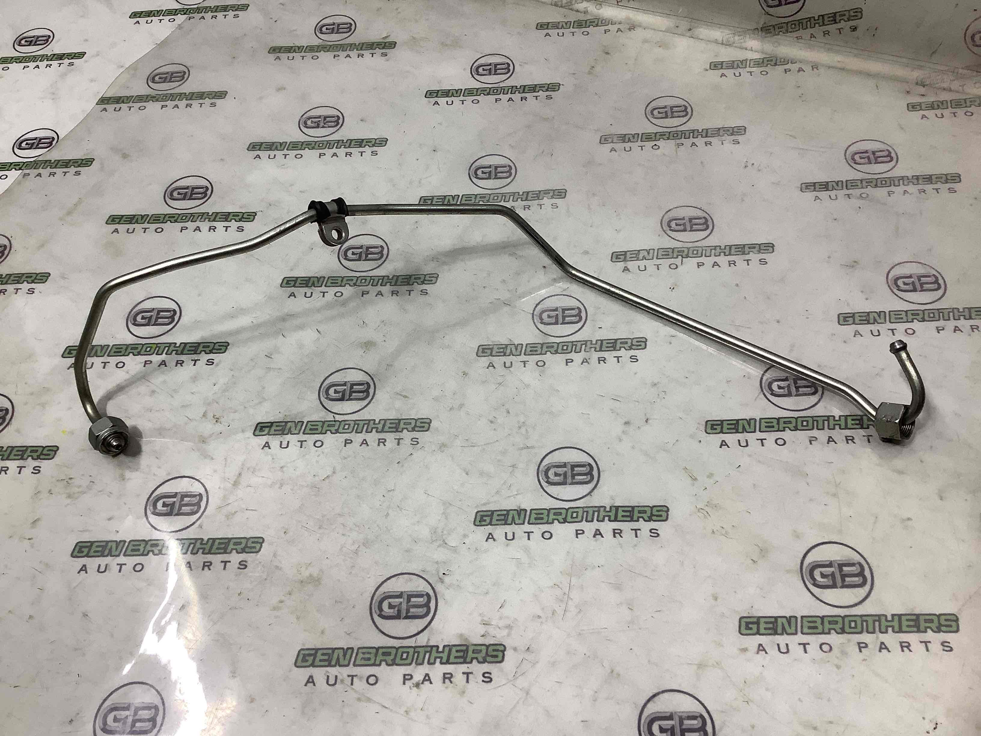 Трубка паливна