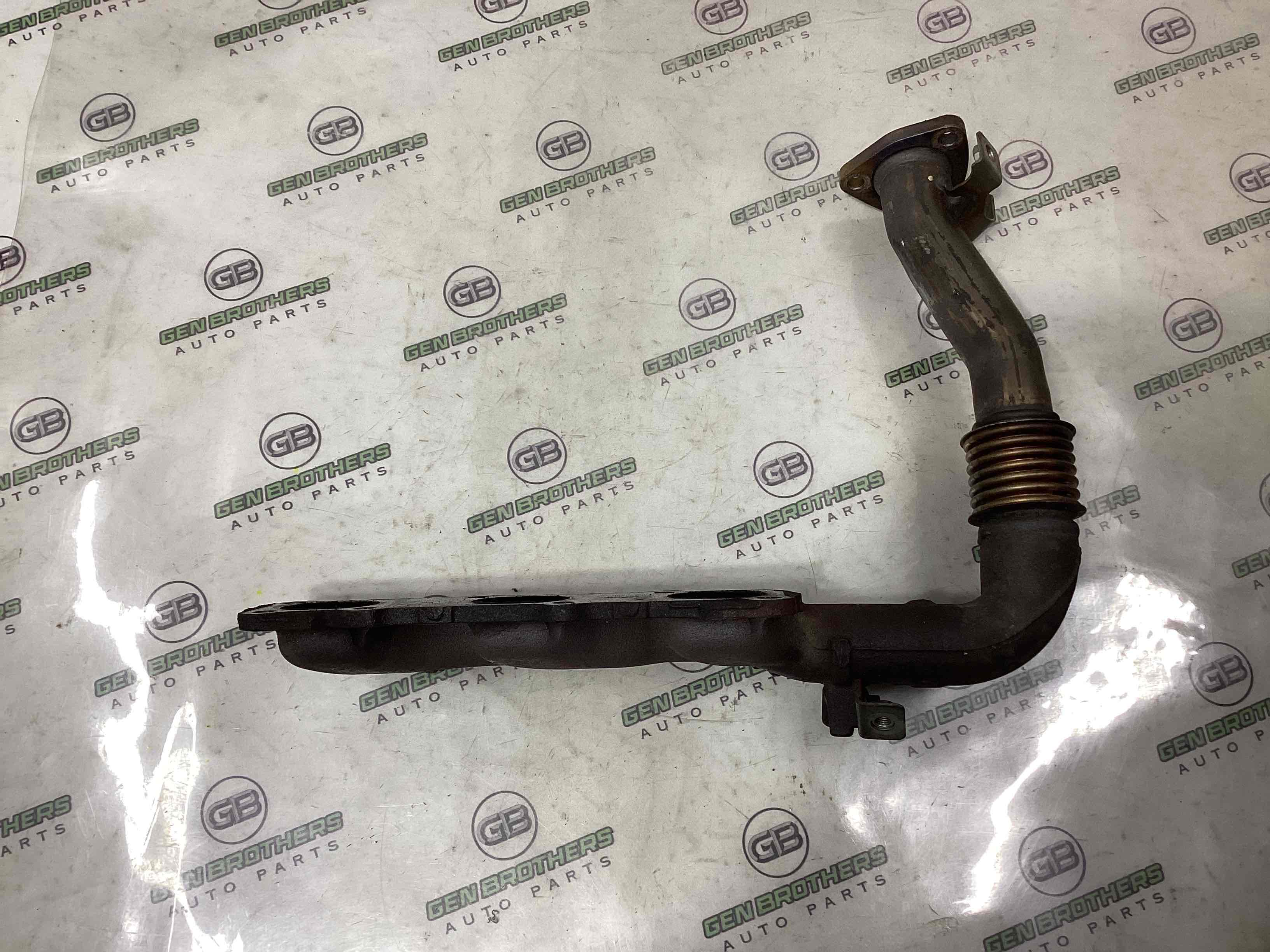 Колектор випускний