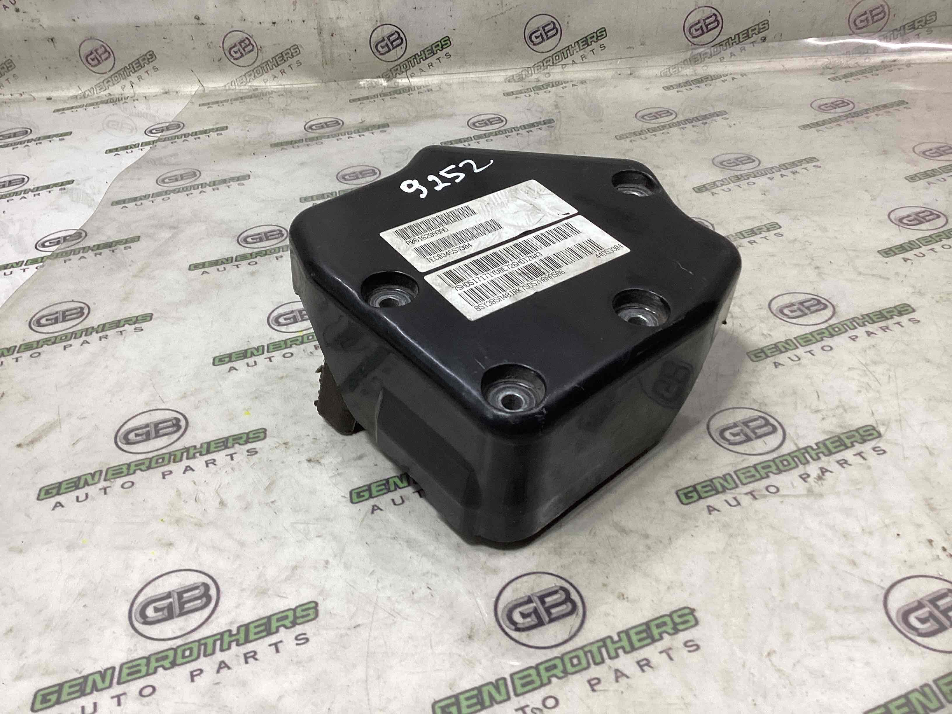 Передня кришка двигуна