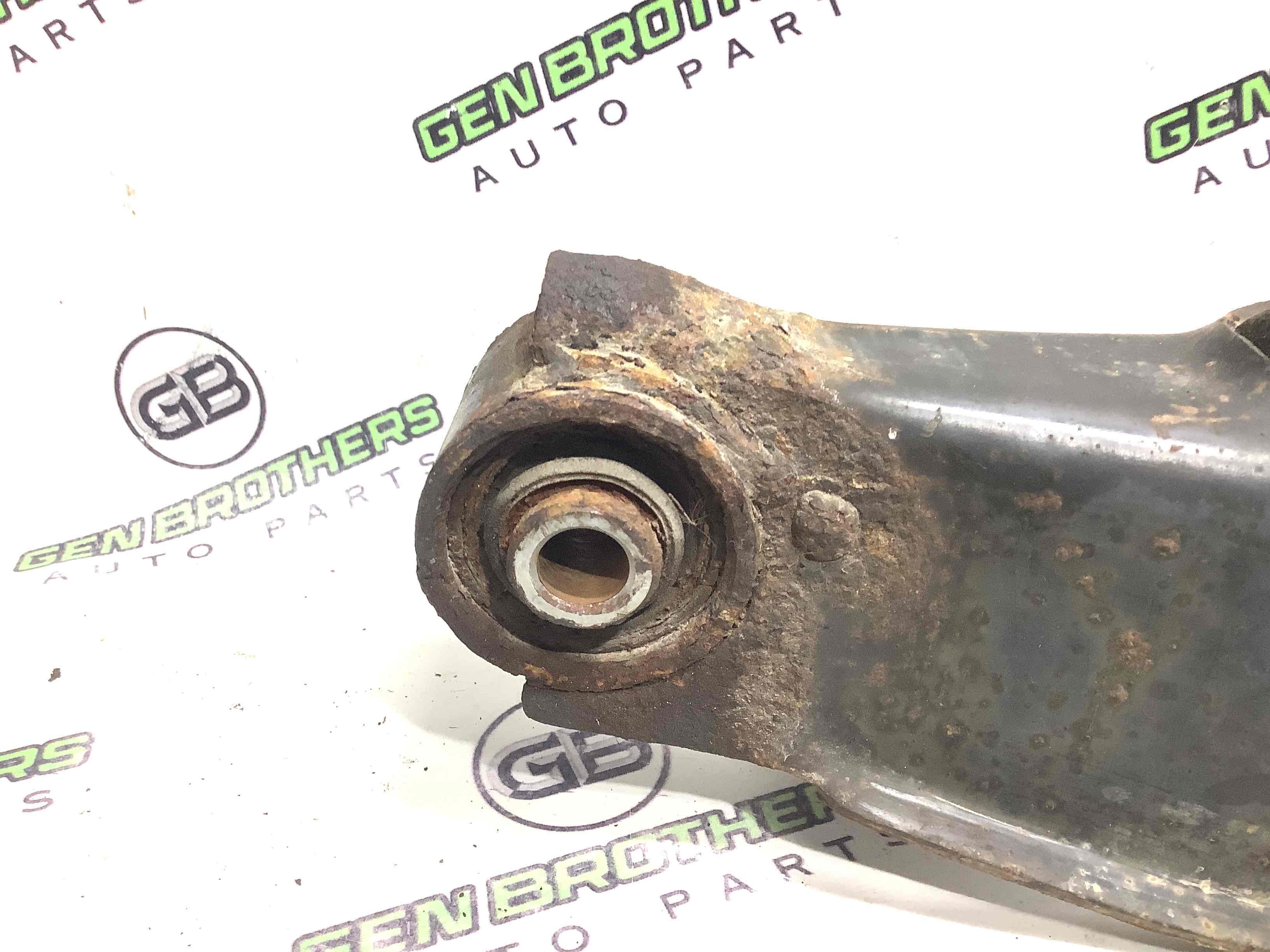 Важіль задній лівий