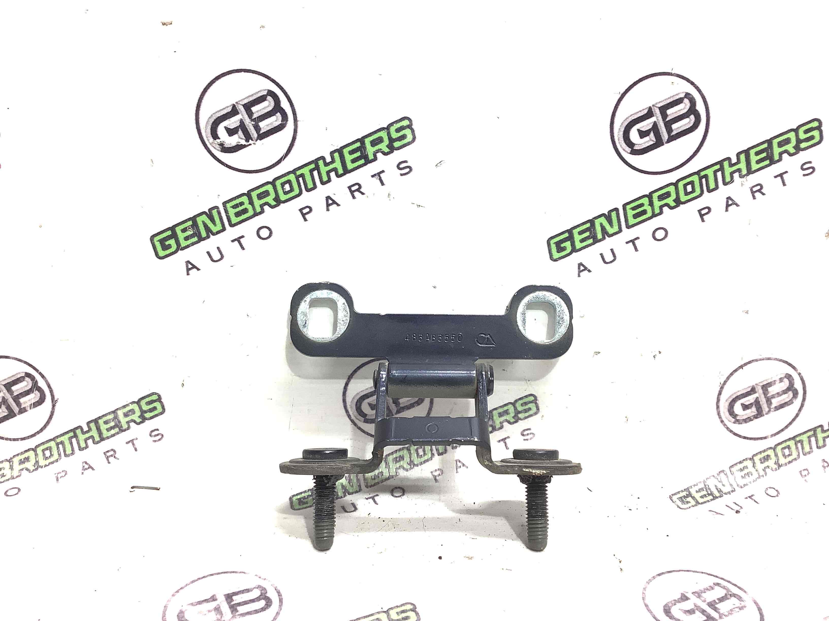 Петля кришки багажника, двері багажника